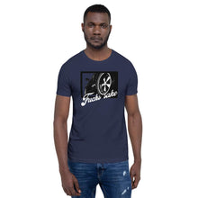 Cargar imagen en el visor de la galería, Porsche 'Fuchs Sake' - T-Shirt - Fueled.art