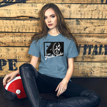 Cargar imagen en el visor de la galería, Porsche 'Fuchs Sake' - T-Shirt - Fueled.art
