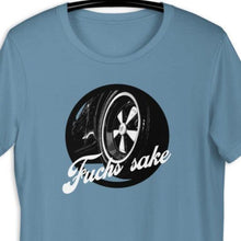 Cargar imagen en el visor de la galería, Porsche 'Fuchs Sake' - T-Shirt - Fueled.art