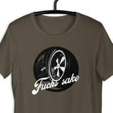 Cargar imagen en el visor de la galería, Porsche 'Fuchs Sake' - T-Shirt - Fueled.art