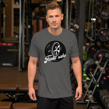 Cargar imagen en el visor de la galería, Porsche 'Fuchs Sake' - T-Shirt - Fueled.art