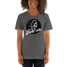 Cargar imagen en el visor de la galería, Porsche 'Fuchs Sake' - T-Shirt - Fueled.art